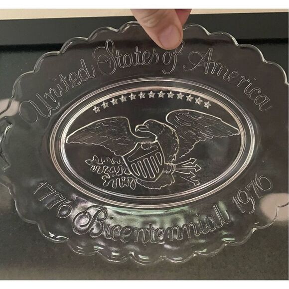 Vintage 1976 American bicentennial glass plate - Picture 2 of 4